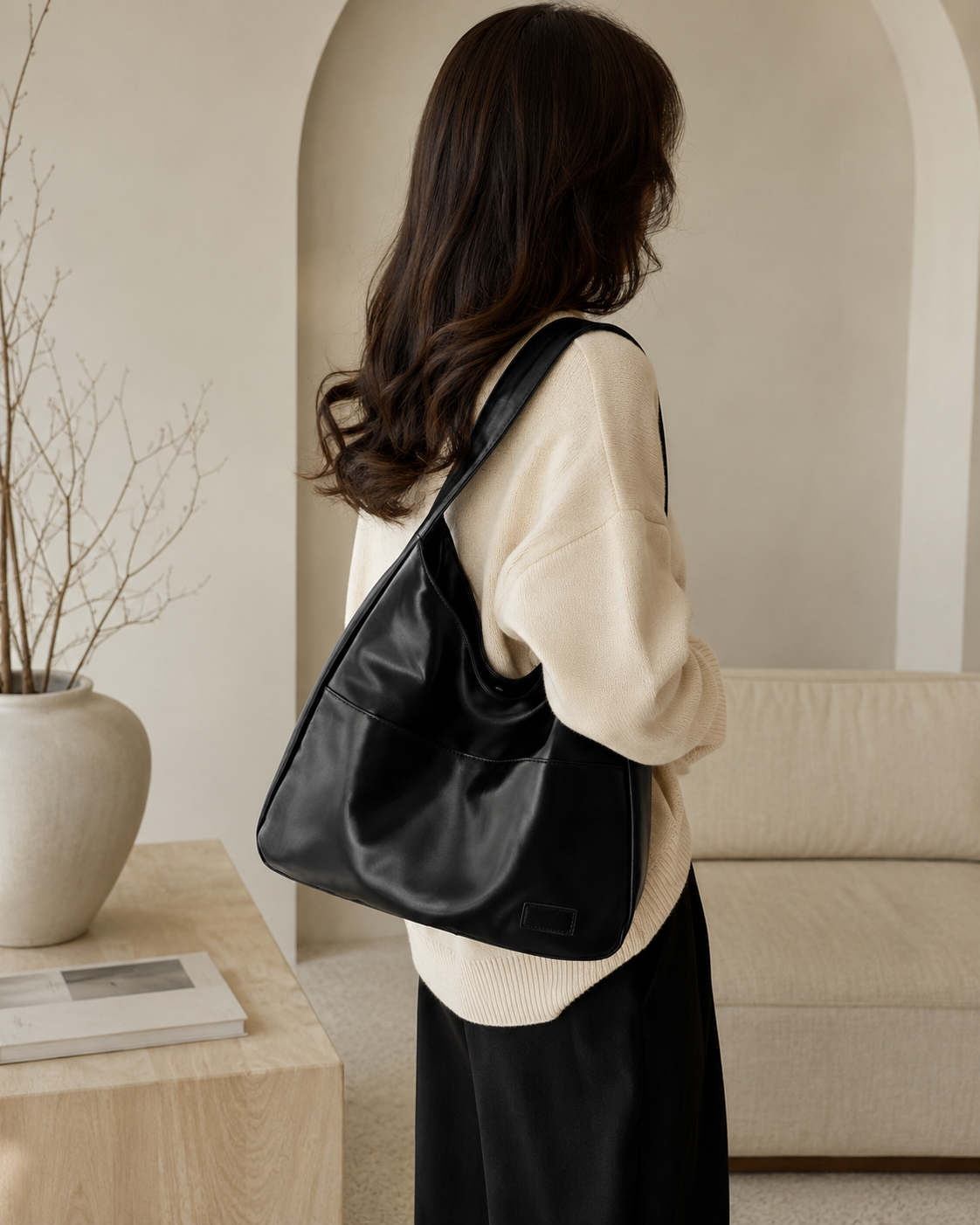 Vela Hobo Bag